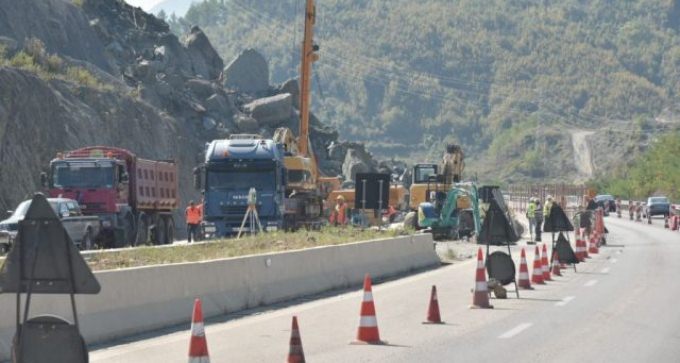 Punimet ne Tirane-Elbasan drejt perfundimit: Rruga hapet ne Maj